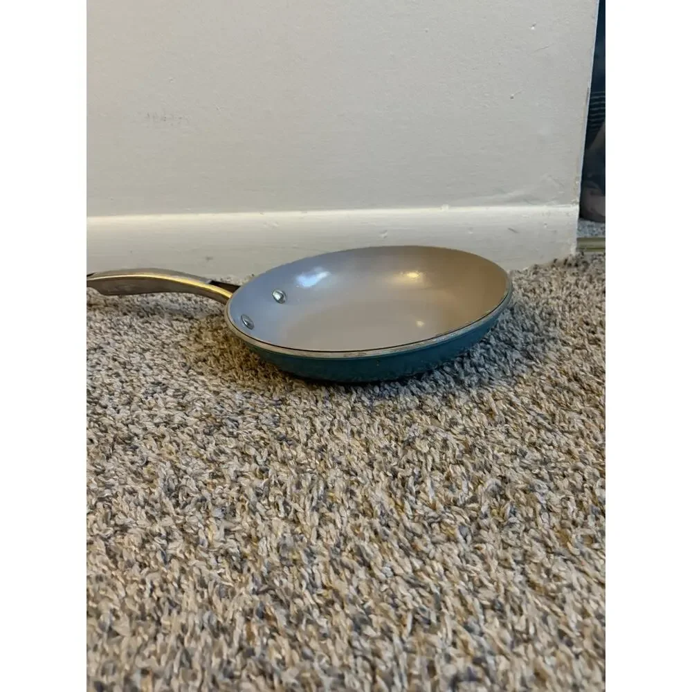 Gotham Steel 8” Copper Non Stick Frying Pans, Ceramic Non Toxic Frying Pans Blue